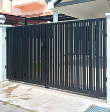 Load image into Gallery viewer, Mild steel Driveway gate 18 (Uneven Vertical Slats- Aluminium infill) (Inclusive of Outdoor PU Paint)