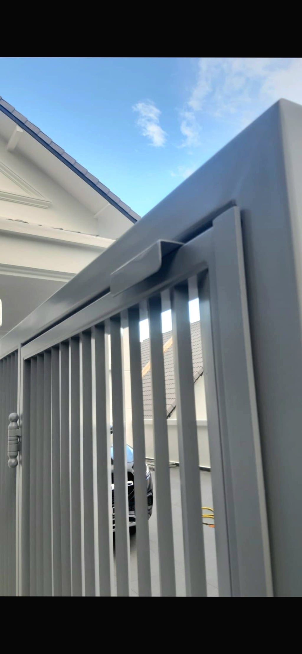 Mild steel aluminium louvre landed driveway swing gate 17 (Outdoor PU paint)