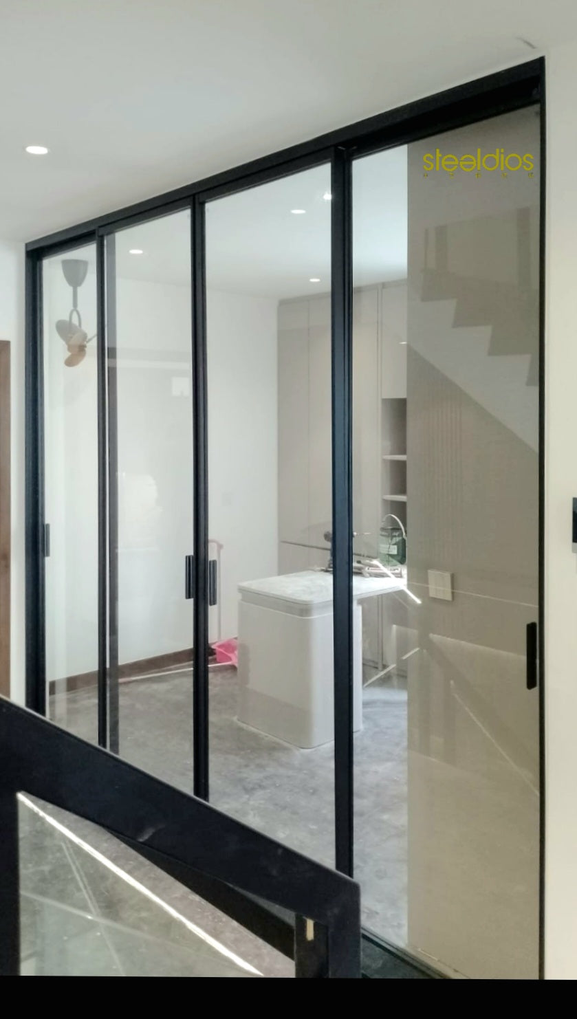 Alumé TeleSlide Sliding System - Clear Tempered Glass (Synchronised Ultra Slim Sliding) / aluminium glass door