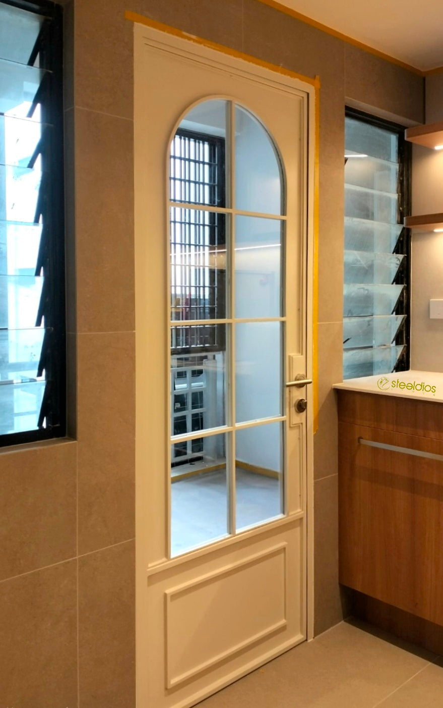 KATO Mild Steel Glass - Arch Rounded Header with Lattice & Tempered Clear Glass Door