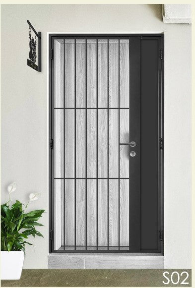 mild steel gate S series S02 - Modern & Minimalist