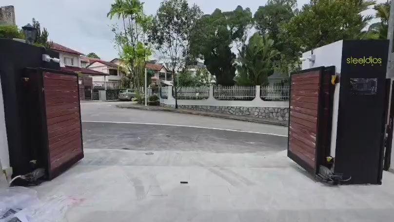 4-Panel Bi-Fold Gate (2 Each Side) | Bukit Timah Completed Project | STEELDIOS