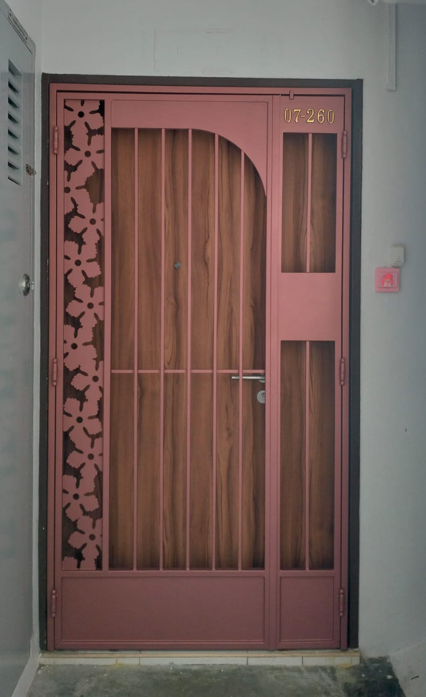 Mild Steel gate 37 - Modern & Minimalist