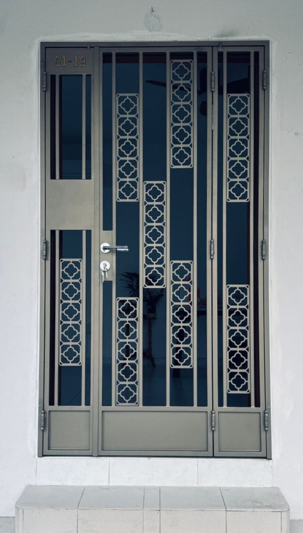 Mild Steel gate 38 - Modern & Minimalist