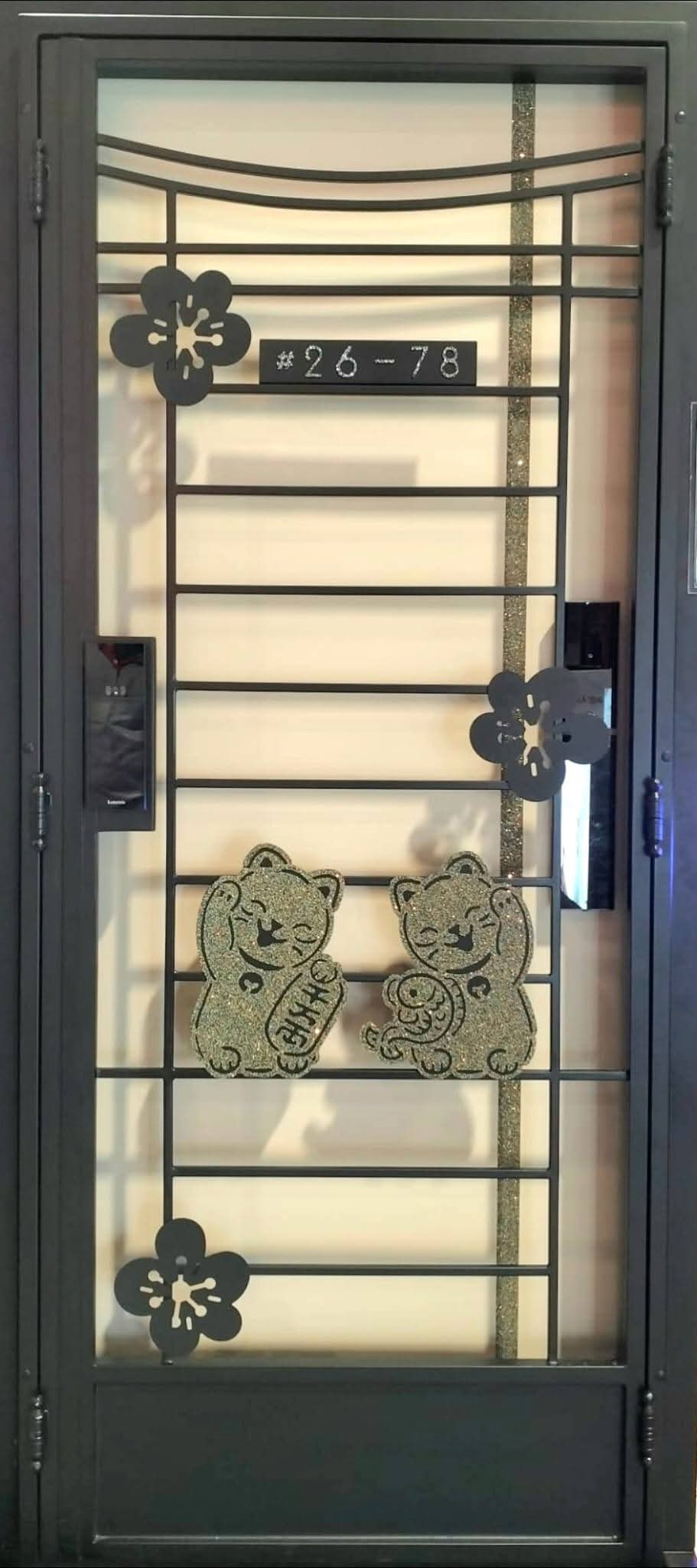 Kato x Swarovski ManekiNeko Series