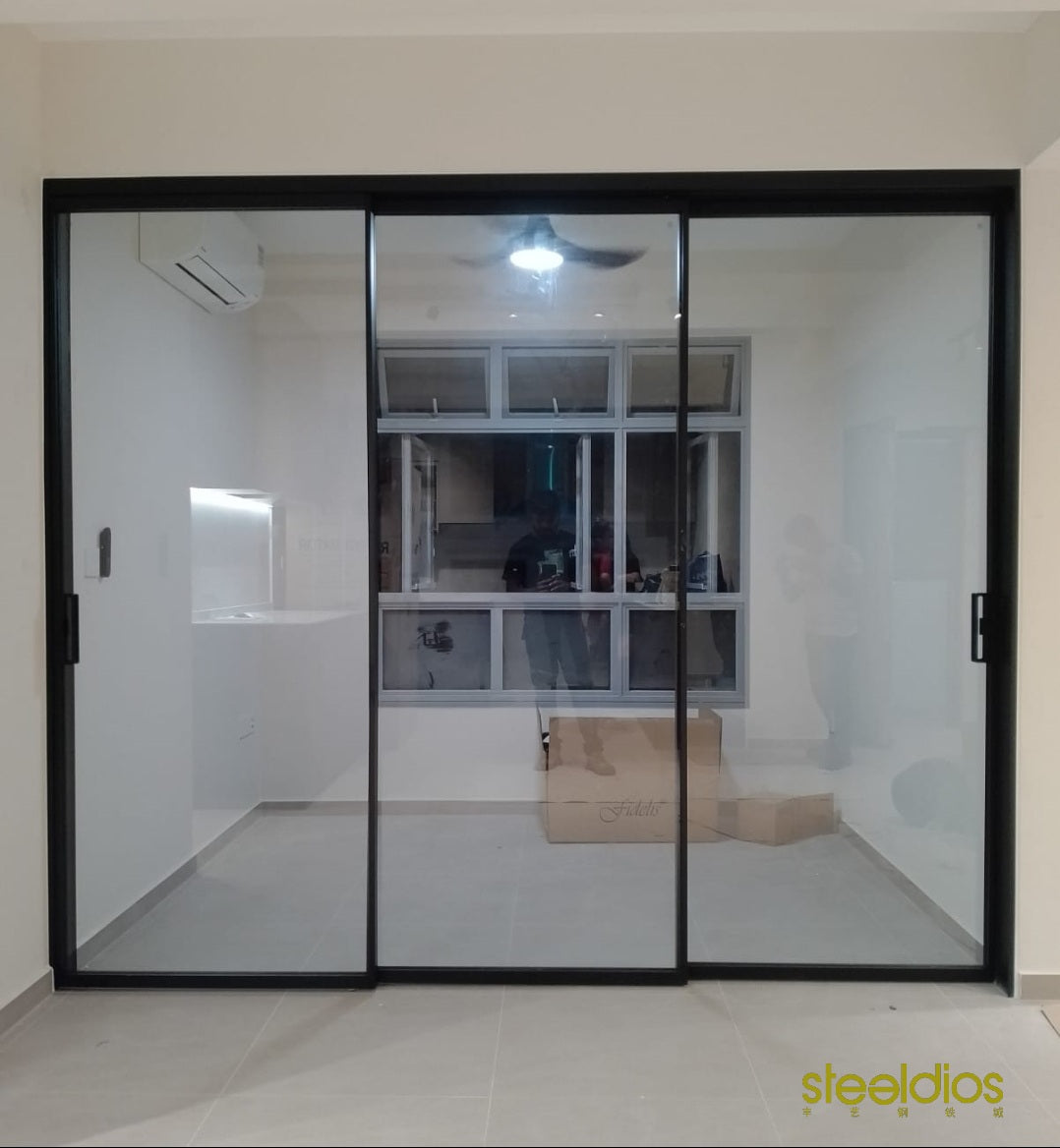 Alumé TeleSlide Sliding System - Clear Tempered Glass (Synchronised Ultra Slim Sliding) / aluminium glass door