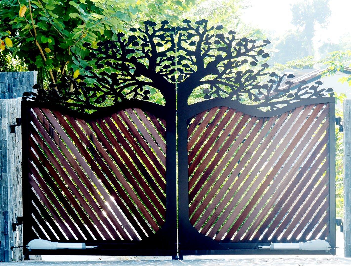 14ft Laser Cut Main Gate with Handmade Frame & Wood Infill | Bukit Timah Completed Project | STEELDIOS