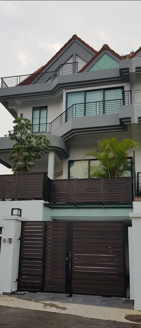 Landed Gate with Woodgrain & Mild Steel Fencing | Hillview Completed Project | STEELDIOS